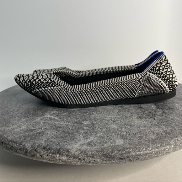 Rothys The Point Black And White Python Flats Shoes 6 - Picture 4 of 13